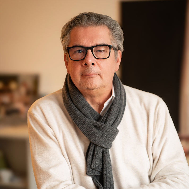 Prof Daniel Karasek
